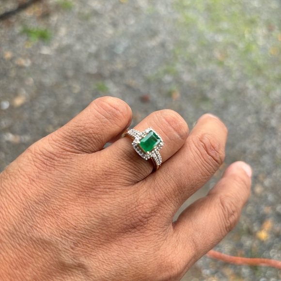 14k Gold Natural Deposit & Emerald Ring ✨FIRM✨ - Picture 6 of 16